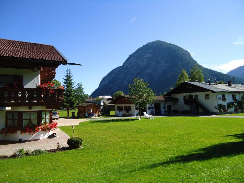 Landhaus Manuela & Haus Michael ロイタシュ エクステリア 写真
